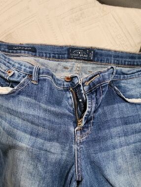 Lucky Brand Women's Medium Blue Dustressed  Straight-Leg Jeans